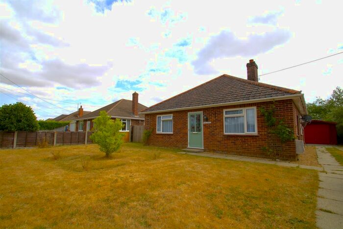 3 Bedroom Detached Bungalow To Rent In Hadleigh Road, East Bergholt, Colchester, CO7