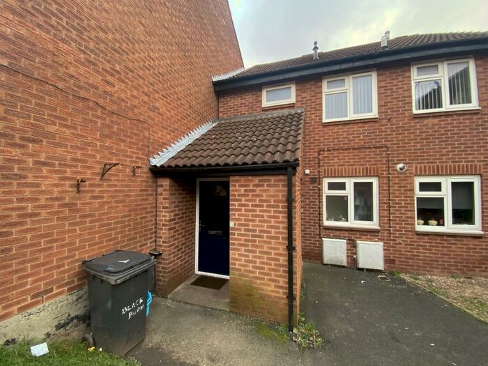 1 Bedroom Apartment To Rent In Blackburn Place, Ilkeston, DE7