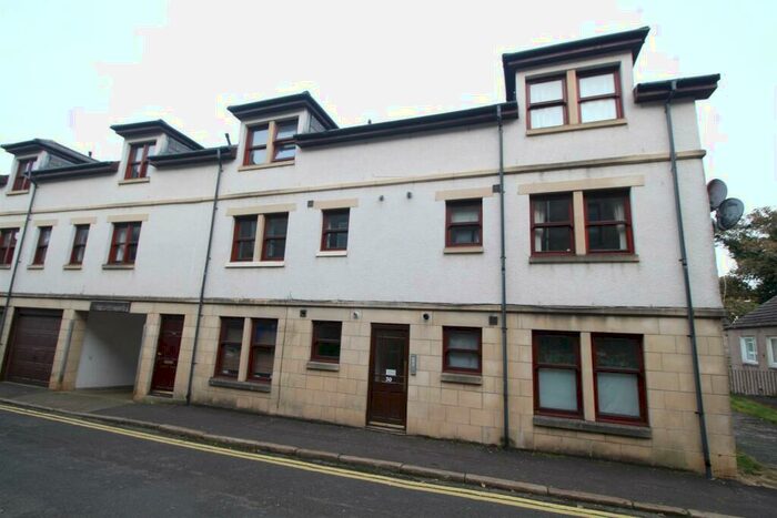 2 Bedroom Flat To Rent In Duncan Court, Royal Street Gourock, PA19