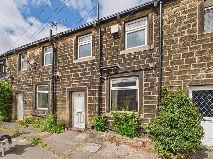 1 Bedroom Terraced House For Sale In Main Road, Eastburn, Keighley, BD20