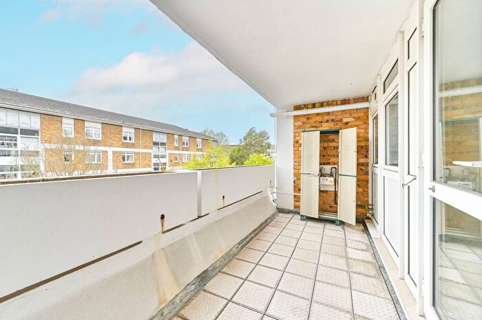 1 Bedroom Flat For Sale In Baltic House, Brixton, London, SE5