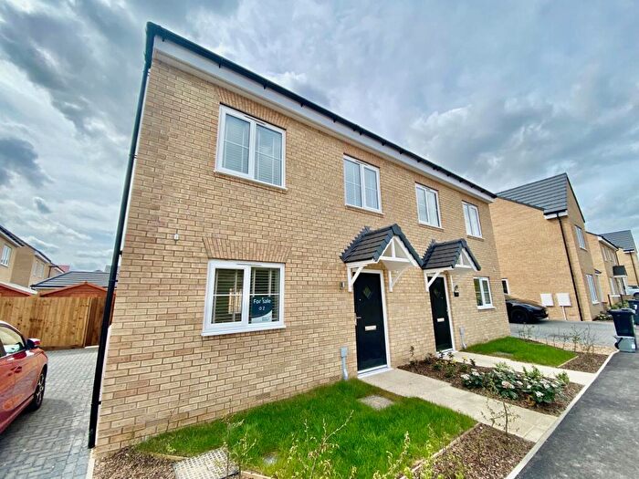 3 Bedroom Semi-Detached House For Sale In Kilsby Crescent, Ramsey, PE26