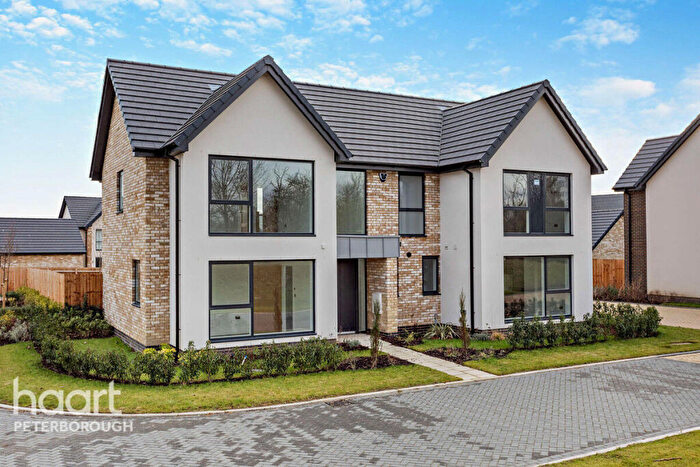 4 Bedroom Detached House For Sale In The Hamlets, Hampton Woods, PE7