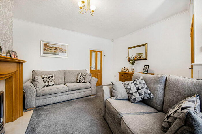 2 Bedroom End Of Terrace House For Sale In Shepley Street, Lees, Oldham, OL4