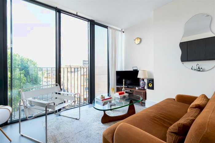 1 Bedroom Apartment To Rent In Bethnal Green Road, London, E2