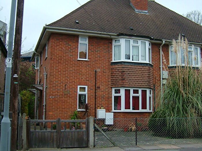 1 Bedroom Maisonette To Rent In The Bittoms, Kingston Upon Thames, Surrey, KT1