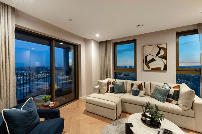 3 Bedroom Flat For Sale In One Thames Quay, Canary Wharf, E14