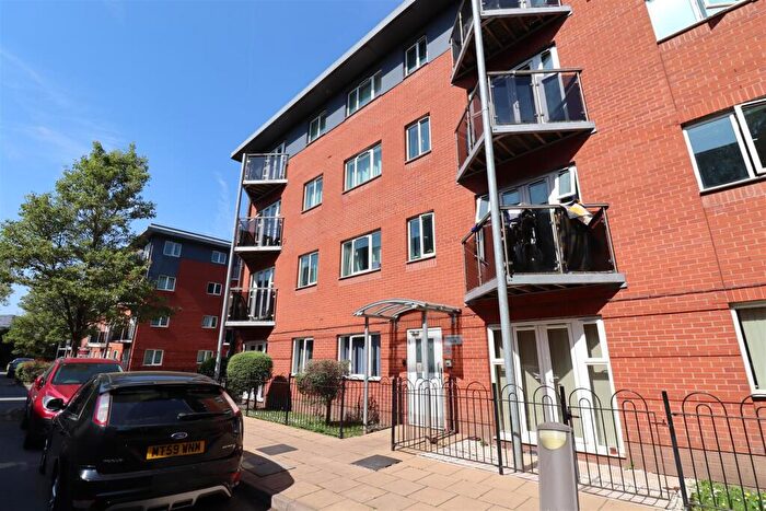 2 Bedroom Flat To Rent In Conisbrough Keep, Coventry, CV1