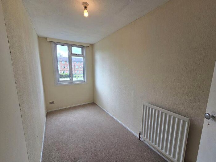3 Bedroom End Of Terrace House For Sale In Chesters Avenue, Newcastle Upon Tyne, NE12
