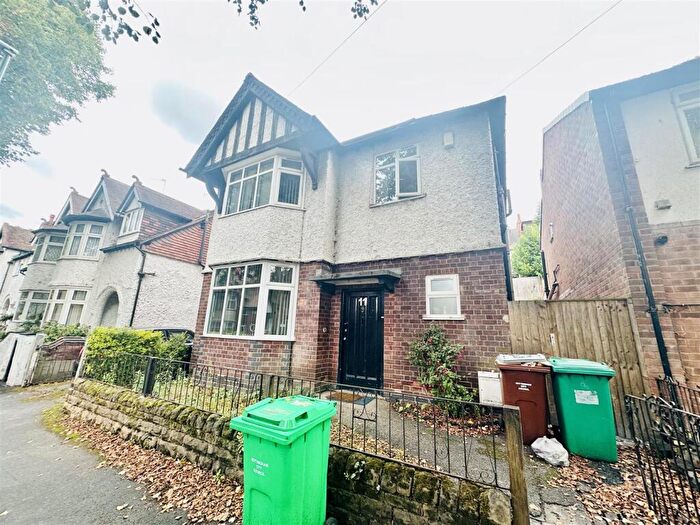 8 Bedroom House To Rent In Rolleston Drive, Nottingham, NG7