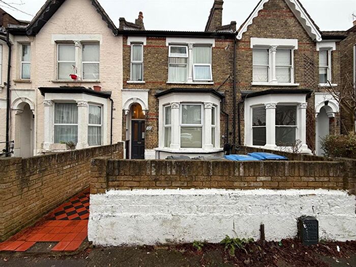 1 Bedroom Flat To Rent In Marlborough Road, Southgate, N22