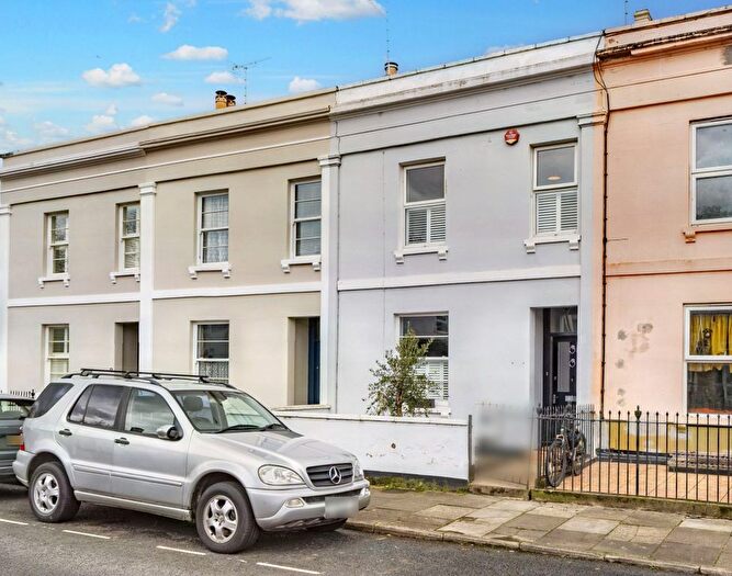 4 Bedroom Terraced House To Rent In Selkirk Street, Cheltenham, GL52