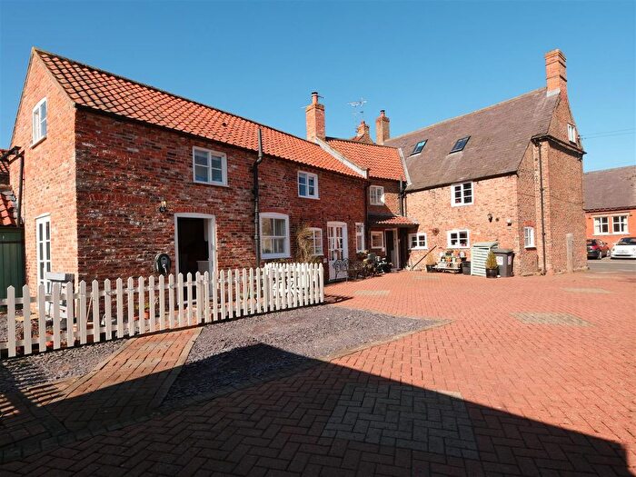6 Bedroom Detached House For Sale In The Old Post Office, Wheldrake, York, YO19