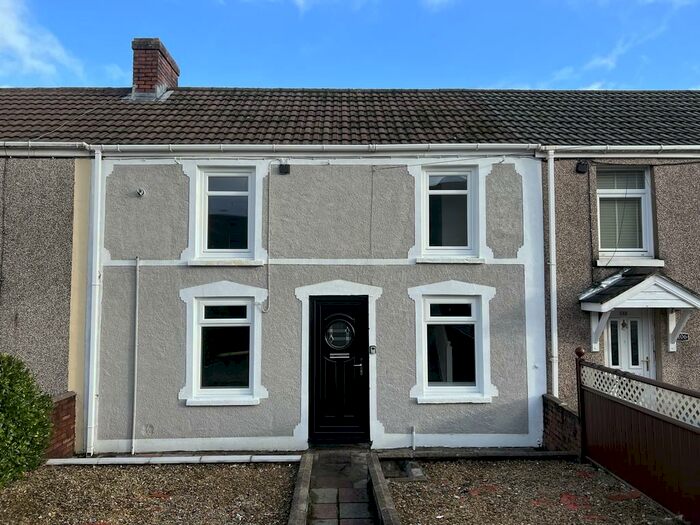 2 Bedroom Cottage To Rent In Cardiff Road, Aberdare, CF44