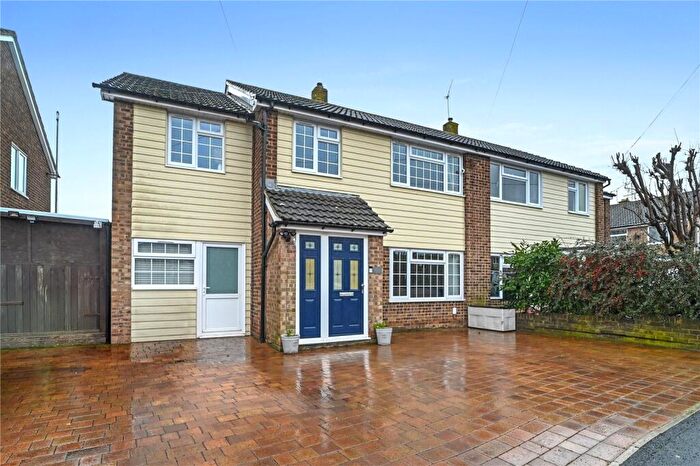 4 Bedroom Semi-Detached House For Sale In Shakespeare Drive, Maldon, Essex, CM9