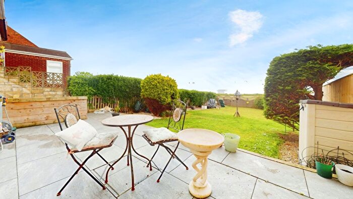 3 Bedroom Semi-Detached House For Sale In Norfolk Road, South Shields, NE34