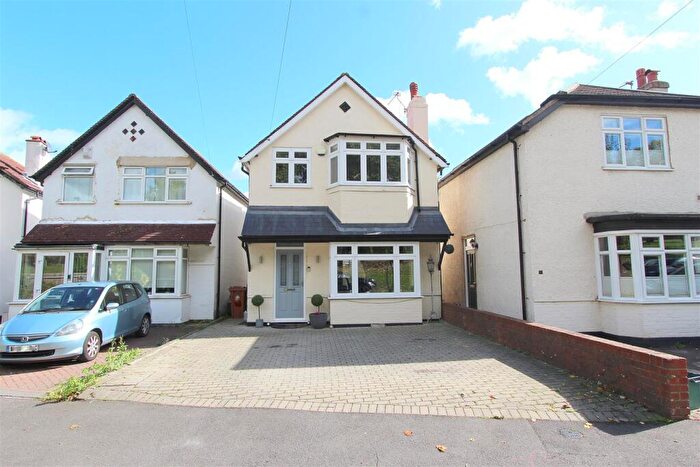 3 Bedroom Detached House For Sale In Alma Crescent, Cheam, Sutton, SM1