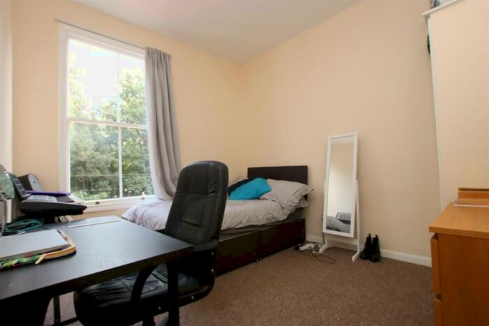 3 Bedroom Flat To Rent In Norfolk Buildings, Bath, BA1