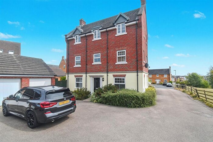 4 Bedroom Detached House For Sale In Arden Close, Corby, NN18