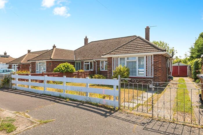 3 Bedroom Semi-Detached Bungalow For Sale In Saracen Road, Norwich, NR6