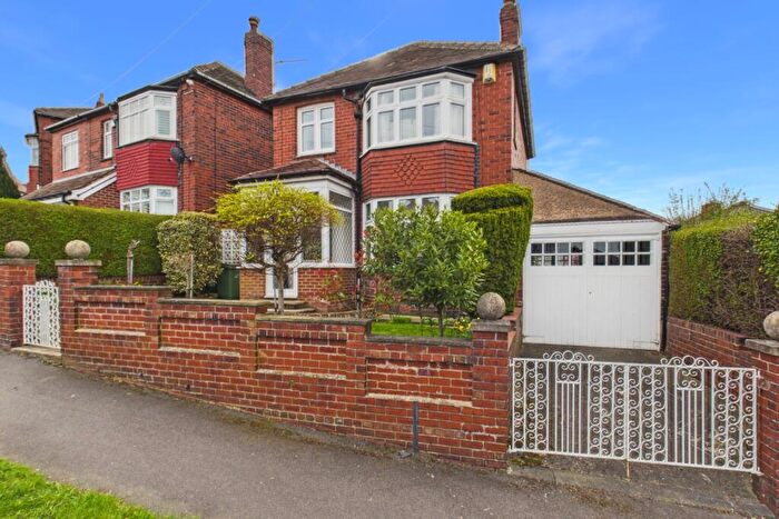 3 Bedroom Detached House For Sale In Cliffefield Road, Meersbrook, S8