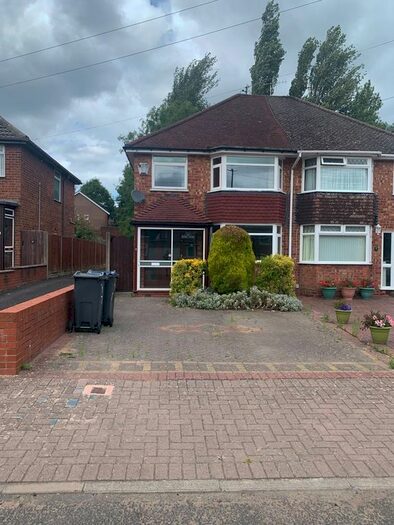 3 Bedroom Semi-Detached House To Rent In Peters Avenue, Northfield, Birmingham, B31