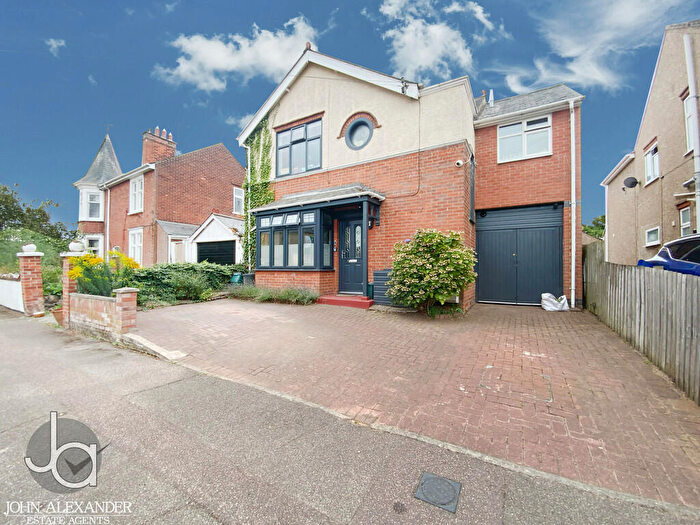 4 Bedroom Detached House For Sale In Gladwin Road, Colchester, CO2