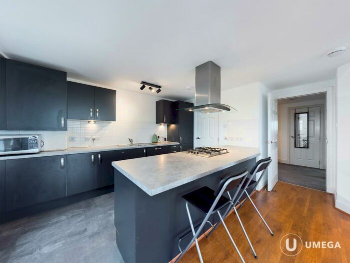 3 Bedroom Flat To Rent In Lindsay Road, Leith, Edinburgh, EH6