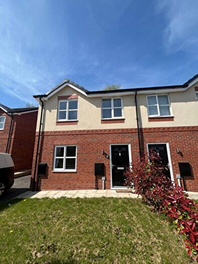 4 Bedroom Property To Rent In Elderfield Road, Bolton, BL3