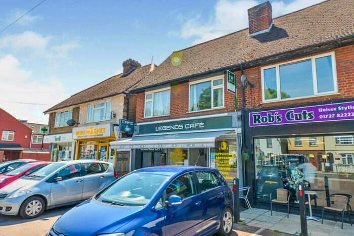 3 Bedroom Apartment To Rent In High Street, London Colney, AL2