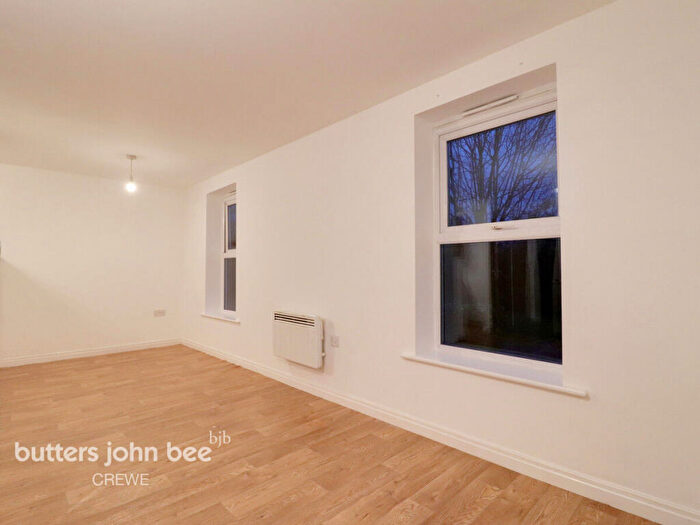 2 Bedroom Flat For Sale In Ivatt Drive, Crewe, CW2