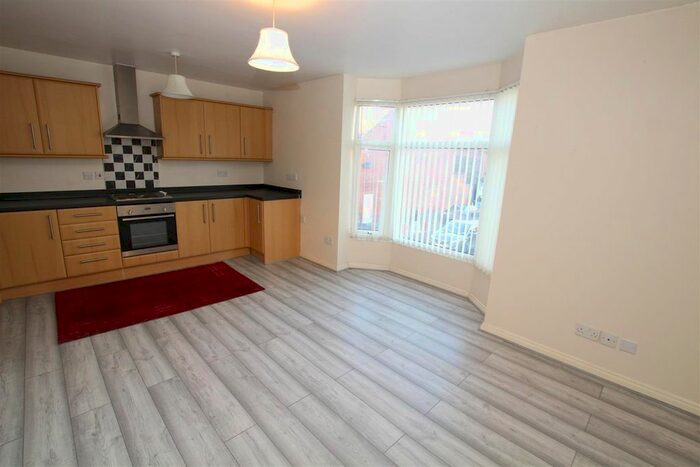 2 Bedroom Property To Rent In Crescent Road, Middlesbrough TS1
