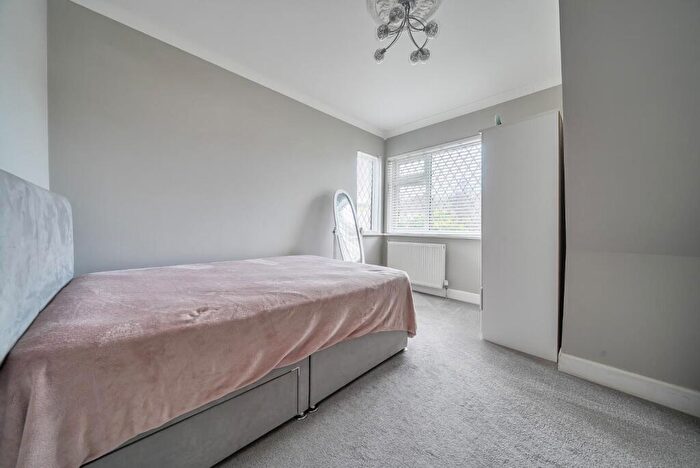 2 Bedroom Bungalow For Sale In Lone Valley, Widley, PO7