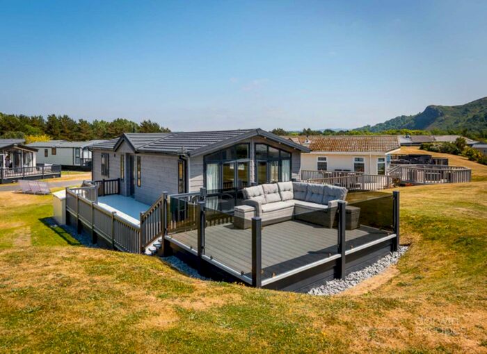 2 Bedroom Lodge For Sale In Prestige Bella Vista, Conwy, LL32