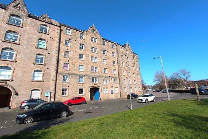 2 Bedroom Flat To Rent In Johns Place, Leith, Edinburgh, EH6