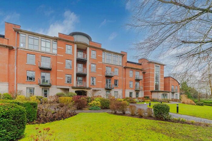 2 Bedroom Apartment To Rent In St James Place, Edgbaston, B15