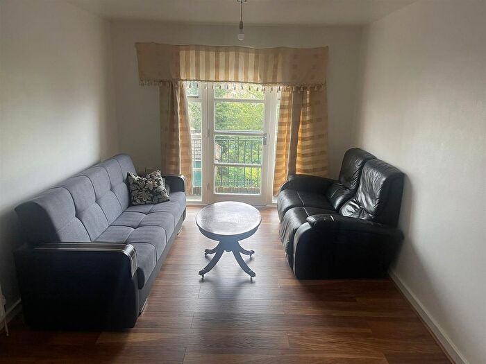 1 Bedroom Flat To Rent In Sumner Road, London, SE15