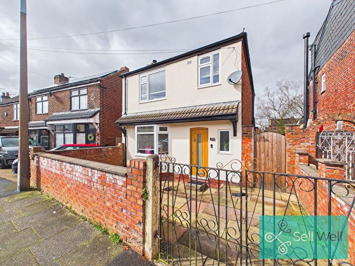 3 Bedroom Detached House For Sale In Ringlow Park Road, Swinton, Manchester, M27