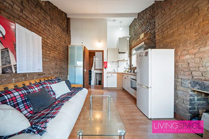 1 Bedroom Flat For Sale In Kimberly Gardens, London, N4