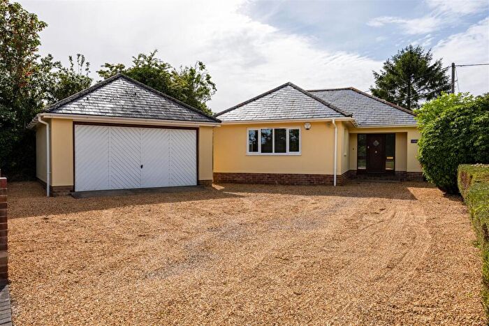 4 Bedroom Detached Bungalow For Sale In Monxton Road, Grateley, Andover, SP11