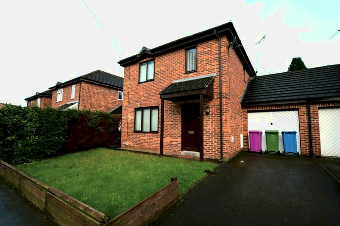 3 Bedroom Detached House To Rent In Vale Road, Woolton, Liverpool, L25