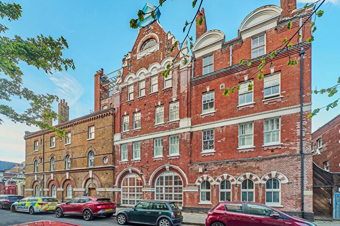 3 Bedroom Flat For Sale In Renfrew Road, Kennington, London, SE11