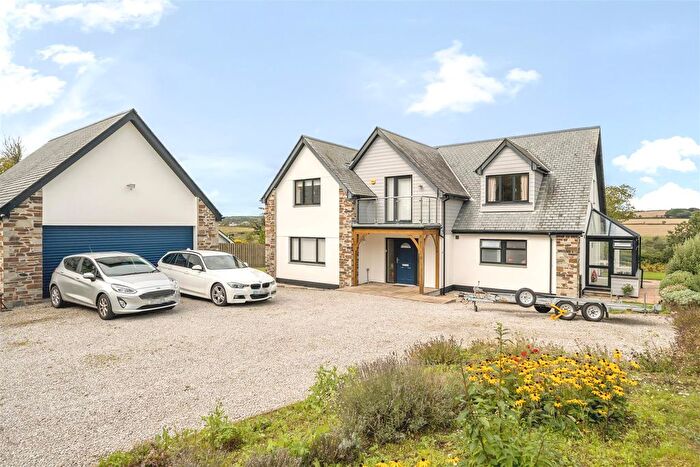 4 Bedroom Detached House For Sale In Lamanva, Penryn, TR10