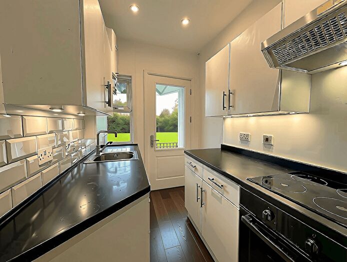 2 Bedroom Terraced House To Rent In Edward Road, London, CR5
