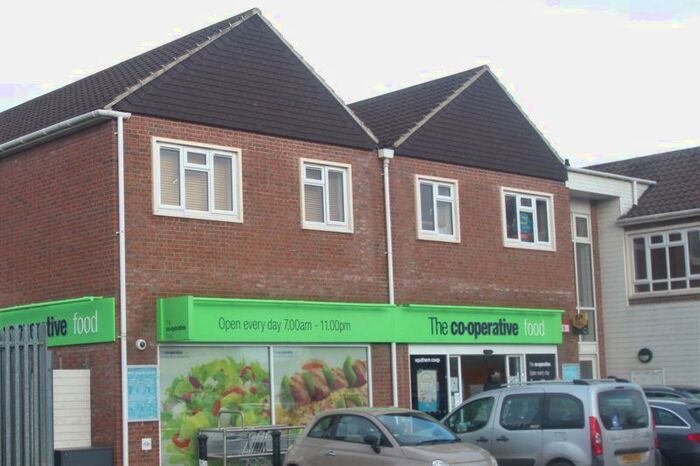 2 Bedroom Flat To Rent In School Road Cadbury Heath Bristol, BS30