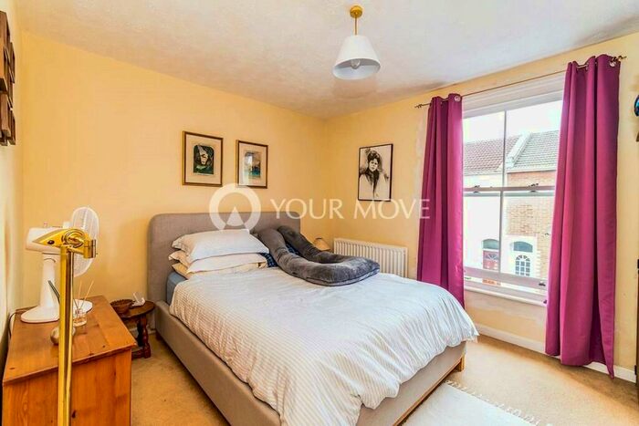2 Bedroom House To Rent In Oxford Road, Southsea, Hampshire, PO5