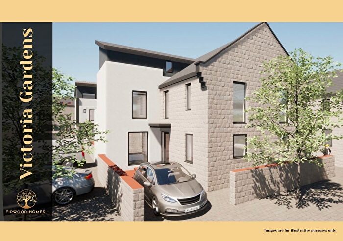 4 Bedroom Town House For Sale In Victoria Gardens, Todmorden, OL14