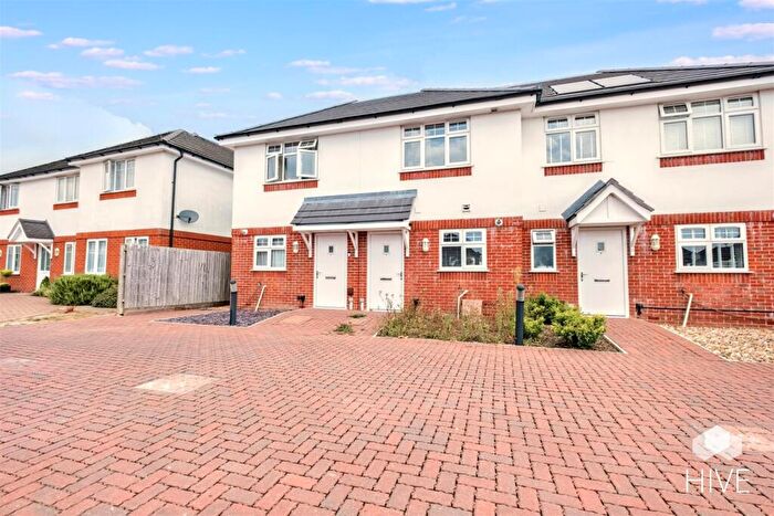 2 Bedroom Terraced House For Sale In Catherine Close, Poole, BH12
