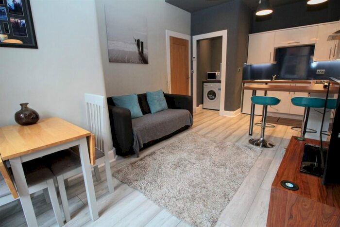 1 Bedroom Flat To Rent In Bryson Road, Polwarth, Edinburgh, EH11