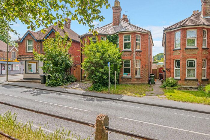 3 Bedroom Semi-Detached House To Rent In Epsom Road, Guildford, GU1